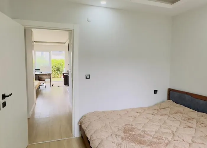 Airport 1km, Swimming Pool, Kitchen House Διαμέρισμα